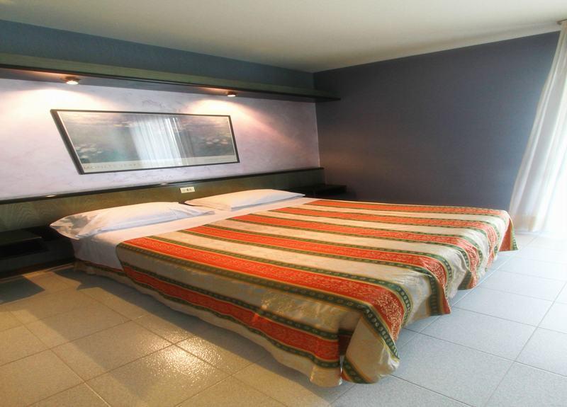 Hotel Parigi 2&Spa Dalmine Esterno foto