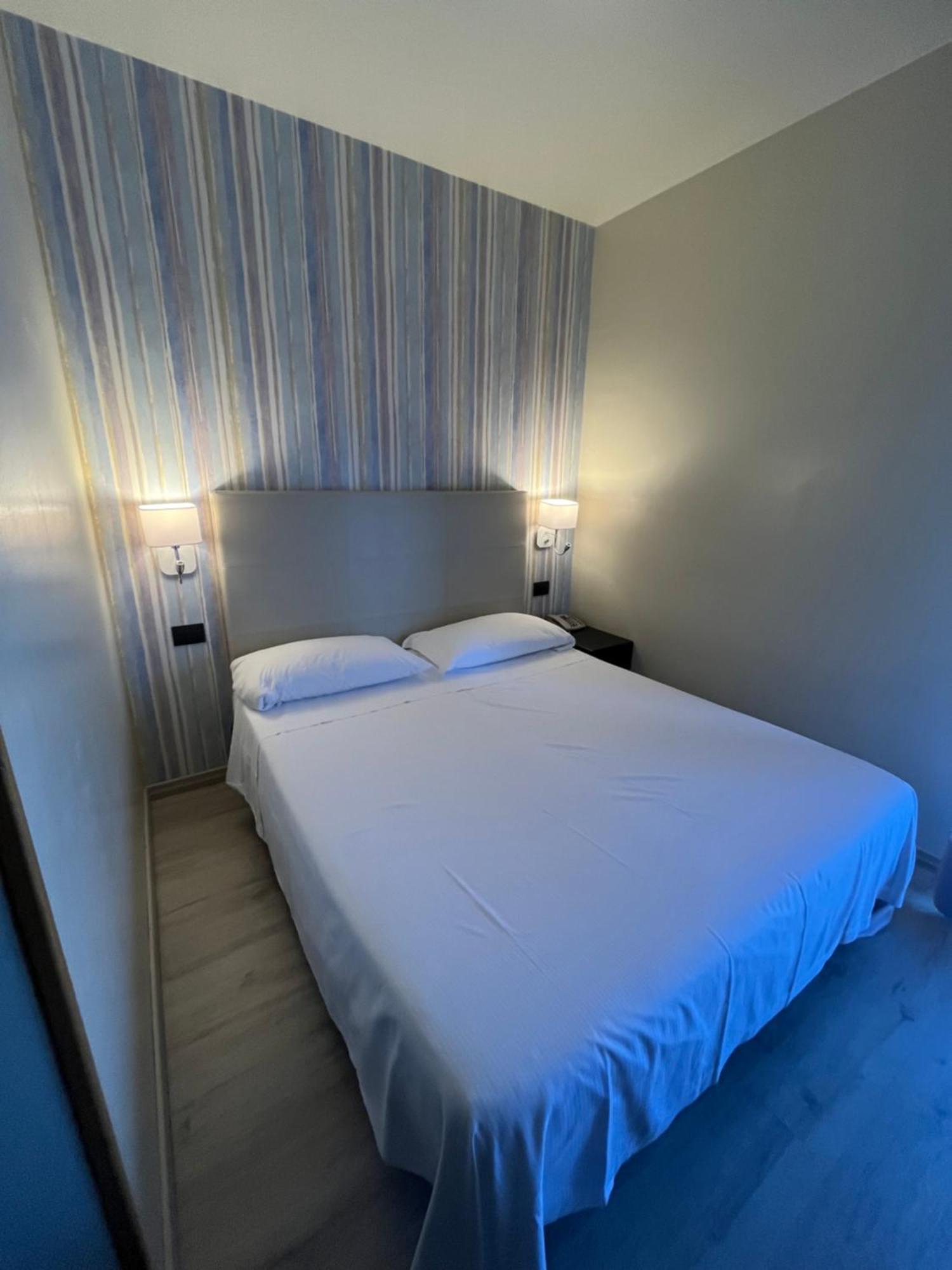 Hotel Parigi 2&Spa Dalmine Esterno foto