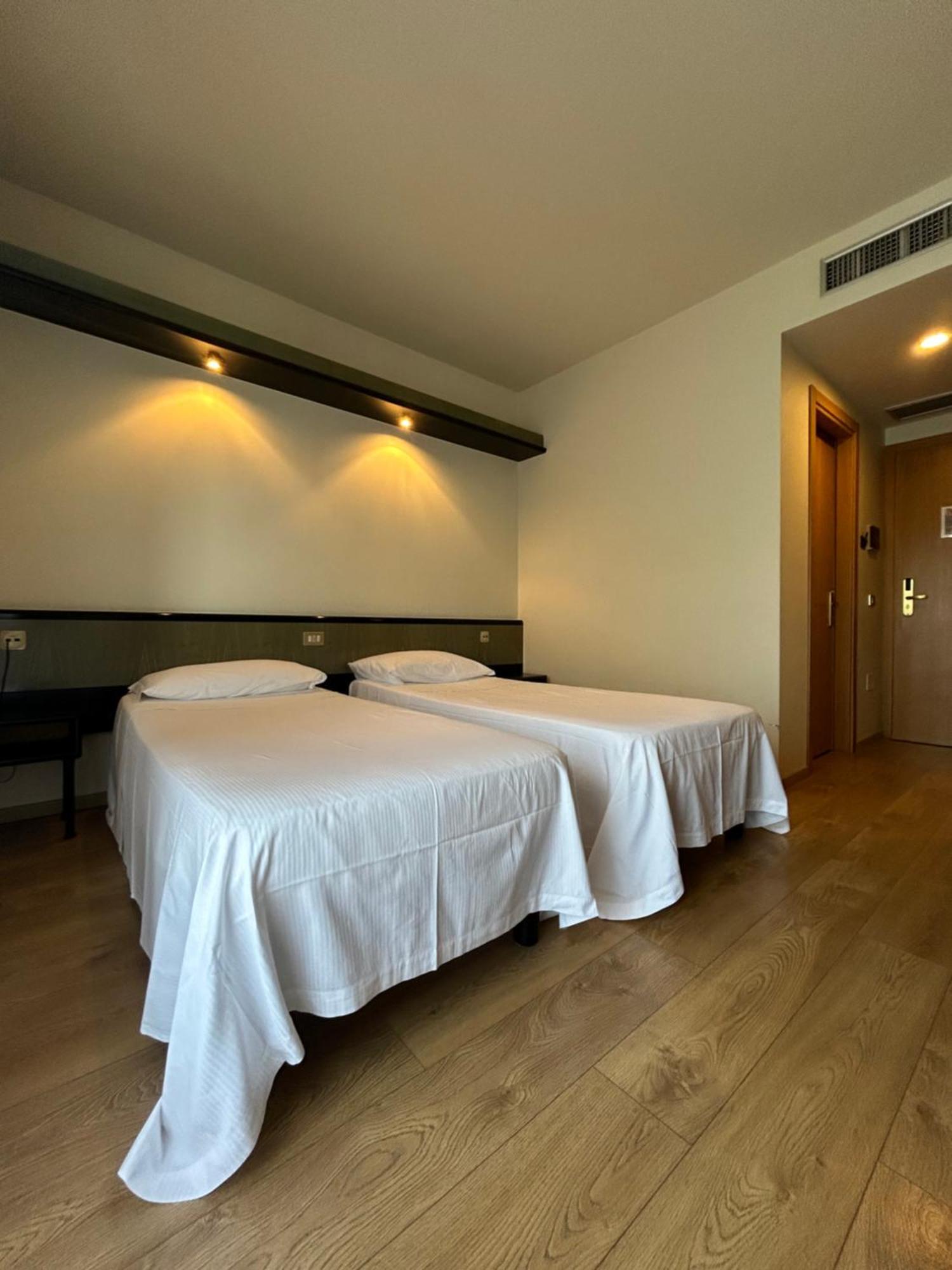 Hotel Parigi 2&Spa Dalmine Esterno foto