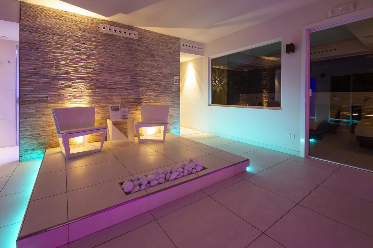 Hotel Parigi 2&Spa Dalmine Esterno foto