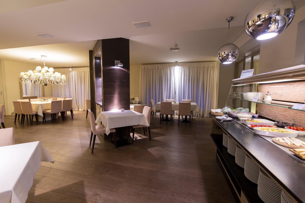 Hotel Parigi 2&Spa Dalmine Esterno foto